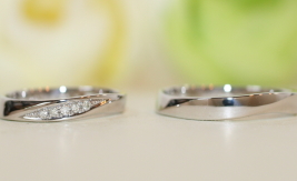 ダイヤモンド入りプラチナ結婚指輪